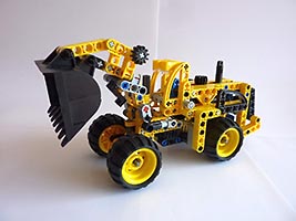 Набор LEGO Колесный погрузчик-бульдозер Вольво L350F