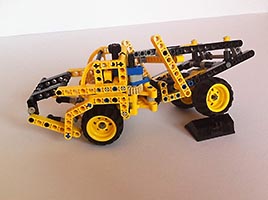 Набор LEGO Грузовик для сложных природных условий Вольво A25E