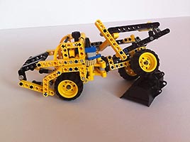 Набор LEGO Грузовик для сложных природных условий Вольво A25E