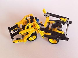 Набор LEGO Грузовик для сложных природных условий Вольво A25E
