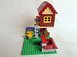 Набор LEGO Домик на дереве