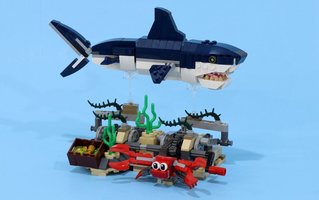 Набор LEGO Deep Sea Creatures Swimming Shark Stand