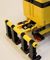Набор LEGO Грейдер Катерпиллар 24M