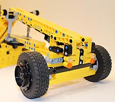 Набор LEGO Грейдер Катерпиллар 24M