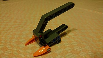 Набор LEGO Гоночный грузовик ралли Париж-Дакар
