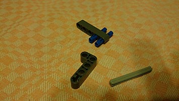 Набор LEGO Гоночный грузовик ралли Париж-Дакар