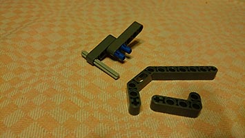 Набор LEGO Гоночный грузовик ралли Париж-Дакар