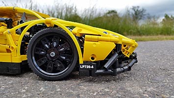 Набор LEGO Ламборджини Авентадор