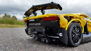 Набор LEGO Ламборджини Авентадор