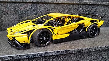 Набор LEGO Ламборджини Авентадор