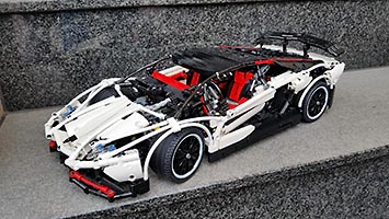 Набор LEGO Ламборджини Авентадор