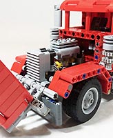 Набор LEGO Грузовик-тягач Петербильт 379