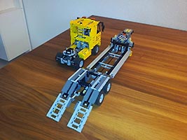Набор LEGO Грузовик с низкой платформой