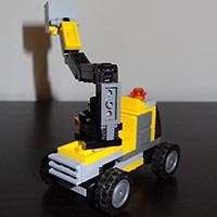 Набор LEGO Авиационный погрузчик