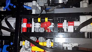 Набор LEGO Грузовик с краном Унимог на р/у