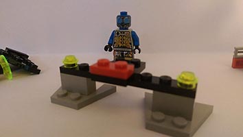 Набор LEGO Шагоход киборга