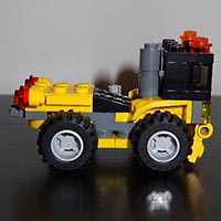 Набор LEGO Мощный грузовик-тягач