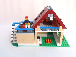 Набор LEGO Домик с гаражом
