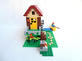Набор LEGO Домик на сваях