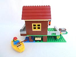 Набор LEGO Домик на сваях