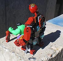 Набор LEGO 'Халкбастер' - доспех для борьбы с Халком