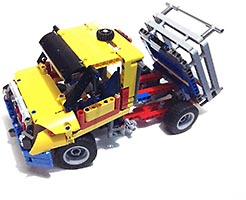 Набор LEGO Старый фермерский грузовик с краном