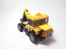 Набор LEGO Тягач-эвакуатор
