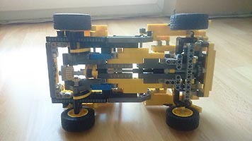 Набор LEGO Грузовик-внедорожник
