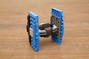 Набор LEGO Мини-истребитель TIE