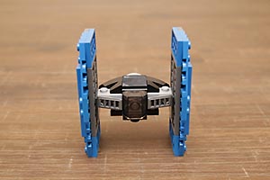 Набор LEGO Мини-истребитель TIE