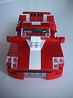 Набор LEGO Маленькая красная гоночная машина с двигателем V8