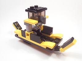 Набор LEGO Корабль и маленькая машинка