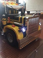 Набор LEGO Грузовик Петербильт 379 (черно-желтый)