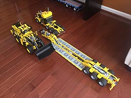 Набор LEGO Грузовик Петербильт 379 (черно-желтый)