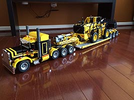 Набор LEGO Грузовик Петербильт 379 (черно-желтый)