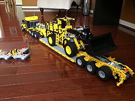 Набор LEGO Грузовик Петербильт 379 (черно-желтый)