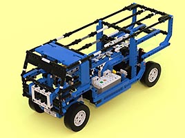 Набор LEGO Гоночный грузовик ралли 'Париж-Дакар' (прыгающий)