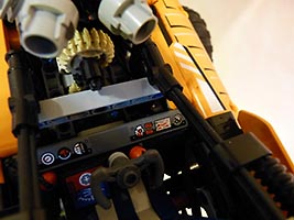 Набор LEGO 'Ползающий по камням' - оранжевый джип
