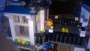 Набор LEGO Магазин игрушек и продуктов