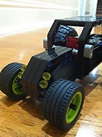 Набор LEGO Мощный трактор с инерционным мотором