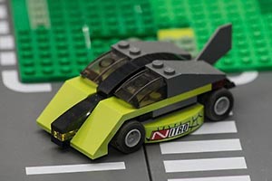 Набор LEGO Машинка с инерционным мотором, 1