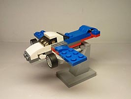Набор LEGO Истребитель-бомбардировщик