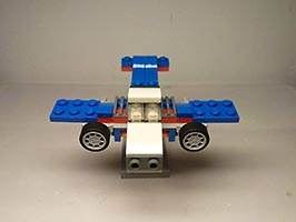 Набор LEGO Истребитель-бомбардировщик