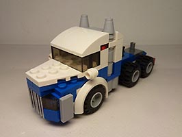 Набор LEGO Грузовик-тягач с капотом