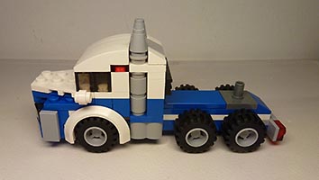 Набор LEGO Грузовик-тягач с капотом
