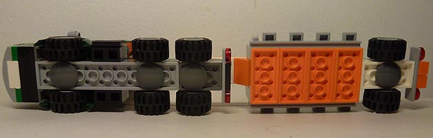 Набор LEGO Тягач с прицепом