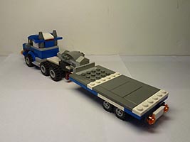Набор LEGO Тягач с прицепом