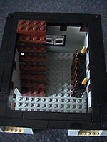 Набор LEGO Средневековая городская стена с королевскими конюшнями и седельной мастерской