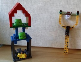 Набор LEGO Angry Birds slingshot