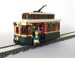 Набор LEGO MOC-5986 Трамвай в зимней деревне (электрифицированный, с мотором)